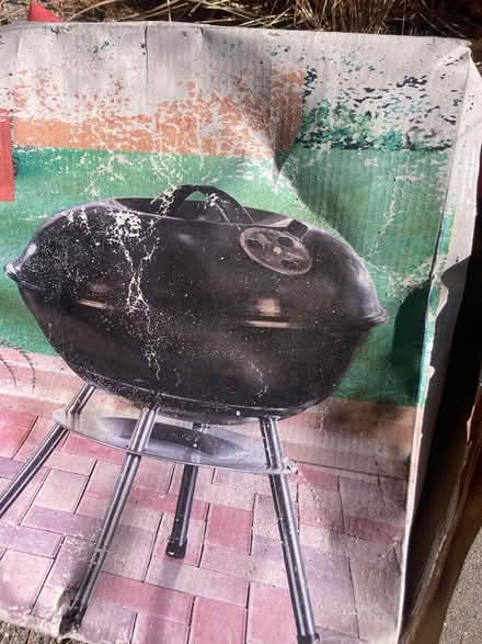 Photo of free Tiny barbecue grill (Carmel Hills, Redwood City) #1