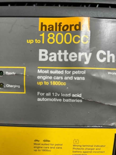 Photo of free Heavy duty car battery charger (LL29) #1