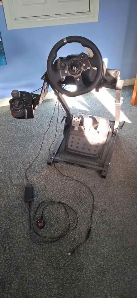 Photo of free Logitech racing setup (Bracknell RG12) #1