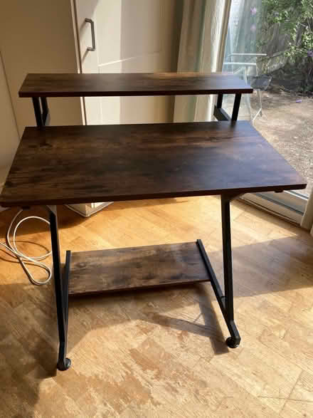 Photo of free Desk (West Hampstead NW6) #2