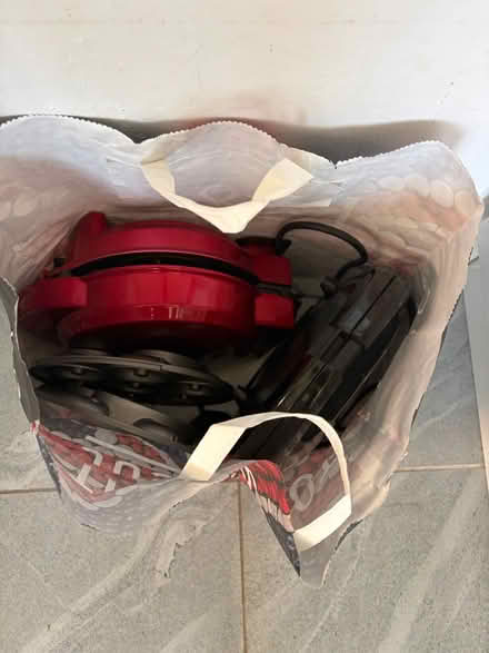 Photo of free Cake maker and toastie maker (BR6) #2