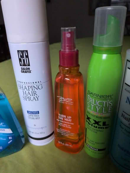 Photo of free Beauty/Bath extras (Greenlake) #1