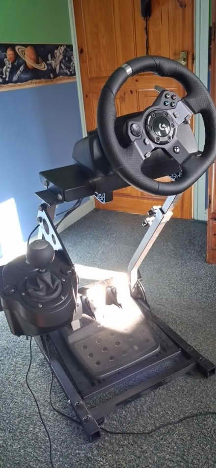 Photo of free Logitech racing setup (Bracknell RG12) #2