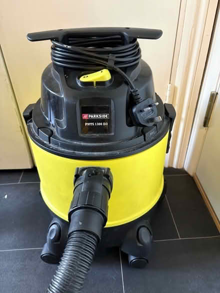 Photo of free Vacuum cleaner (Barnsbury N1) #1