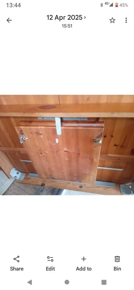 Photo of free Wooden table that extends (Near Horsham Station) #3