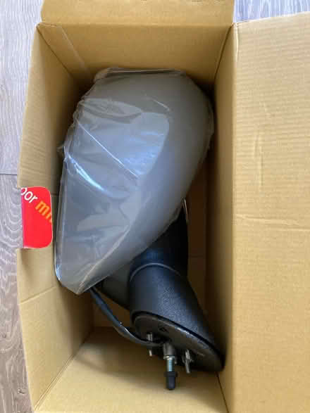 Photo of free Wing Mirror (Bromley Common BR2) #2