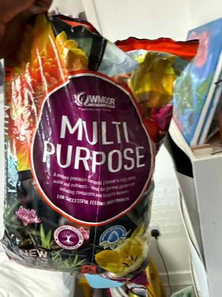 Photo of free Pot and multipurpose compost (Belvedere DA17) #2