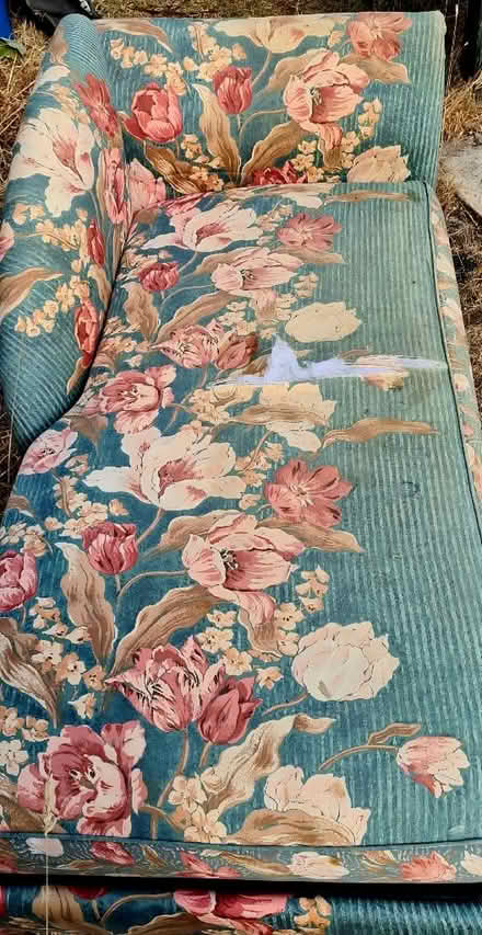 Photo of free chaise lounge (Bragenham MK17) #1