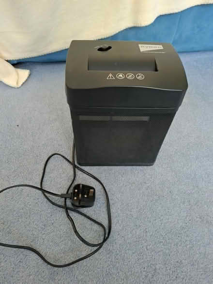 Photo of free Small electric shredder (Welling DA16) #1