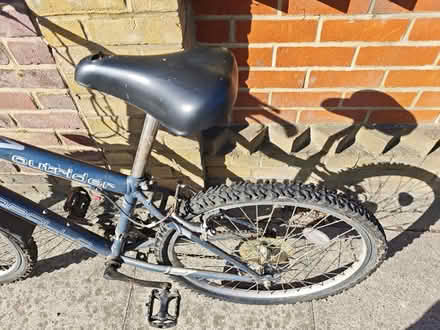 Photo of free Apollo outrider bike parts & repair (Lee SE12) #4