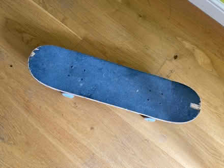 Photo of free Skateboard (Buckingham MK18) #4