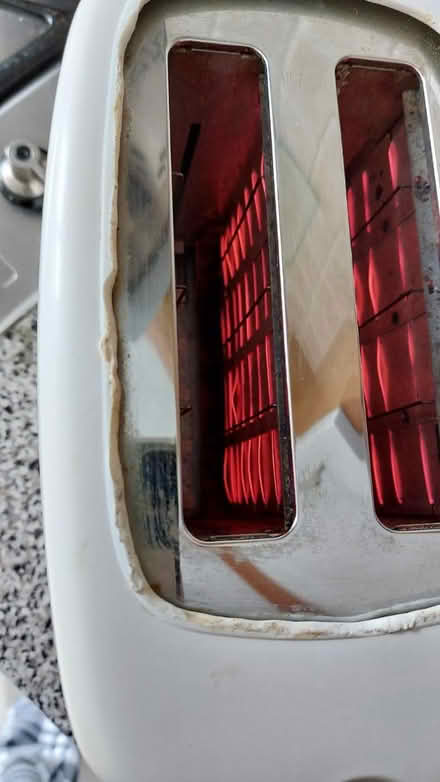 Photo of free 2 Slices small toaster (Belfast BT11) #4
