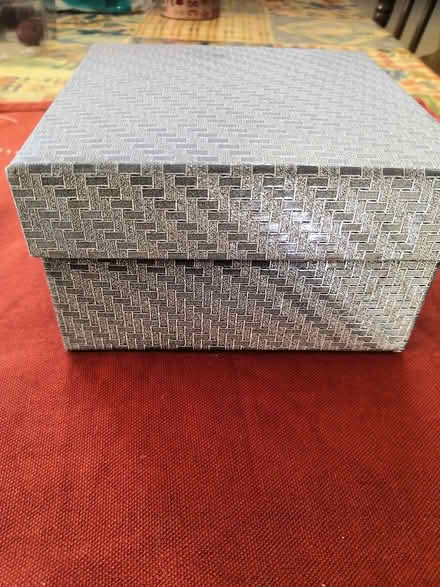 Photo of free Gift box (Bearwood BH11) #1