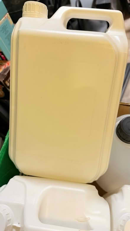 Photo of free Six one gallon plasticbottles (Billericay CM11) #2