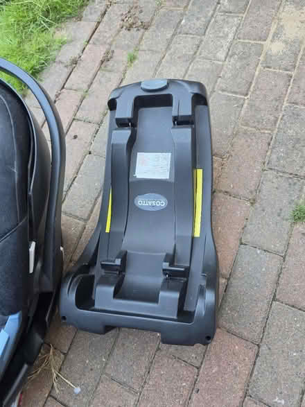 Photo of free Baby car seat (RG2) #4