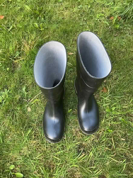 Photo of free Safety Wellies size 11 (Fairfield Park BA1) #1