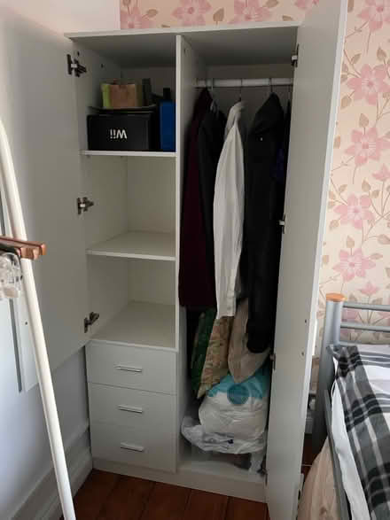 Photo of free wardrobe (LU6 Central Dunstable) #2