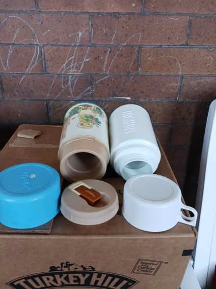 Photo of free vintage thermos (60th cedar ave 19143) #1