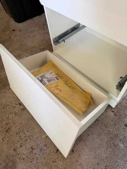 Photo of free 600mm White freestanding Vanity Unit without basin (Slyne-with-Hest LA2) #3
