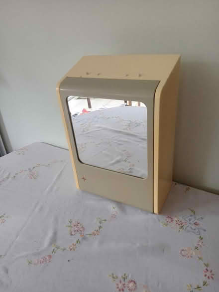 Photo of free Bathroom cabinet (DE56 (Belper, Whitemoor)) #3