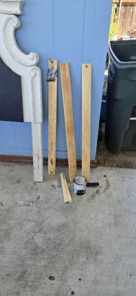 Photo of free Wooden twin bed frame/headboard (Sunnyvale) #1