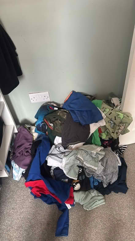 Photo of free Boys 2-3, 3-4, 4-5 clothing (Mountsorell LE12) #1