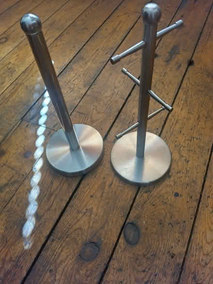Photo of free Kitchen roll holder & mug holder (Lower Wortley LS12) #1