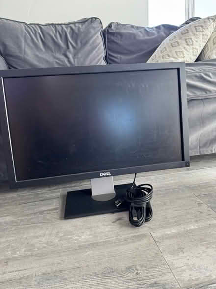 Photo of free Dell 27 in monitor (Sunnyvale - 94087) #2