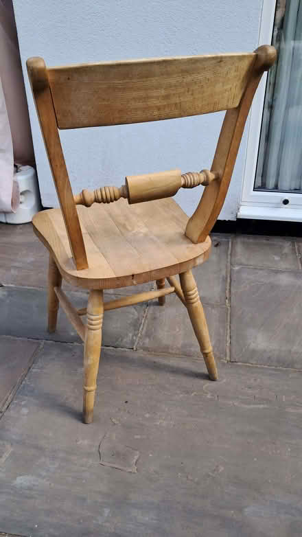 Photo of free Traditional Farmhouse style chair, without arms. (Enfield EN2) #1