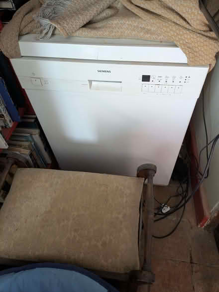 Photo of free Siemans Dishwasher (North Dorset District SP7) #4