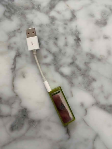 Photo of free Apple IPod shuffle (N5 2bq) #1