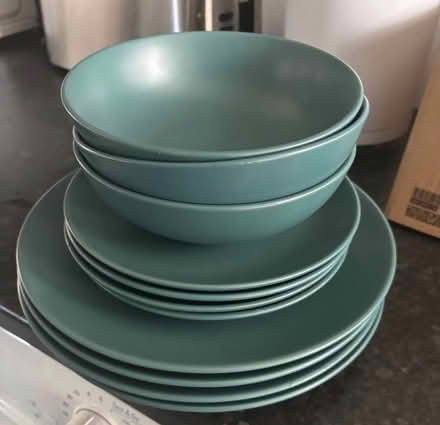 Photo of free Plates and cups (S662QB) #1