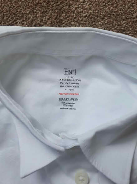 Photo of free Brand new velcro short sleeves (Moseley B13) #2