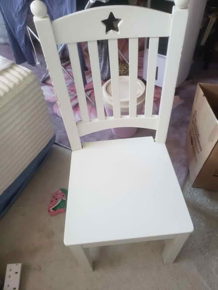 Photo of free Children’s chair (Wandsworth Common SW12) #1