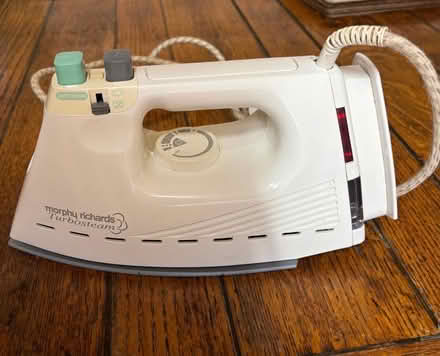 Photo of free Steam iron (Otham ME15) #1