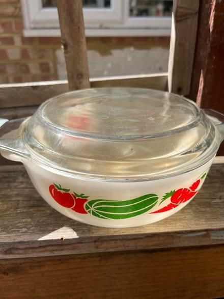 Photo of free 3 casserole/pyrex dushes (Woodside CR0) #4