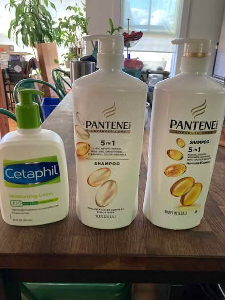Photo of free Unused shampoo and lotion (Hastings on Hudson) #1