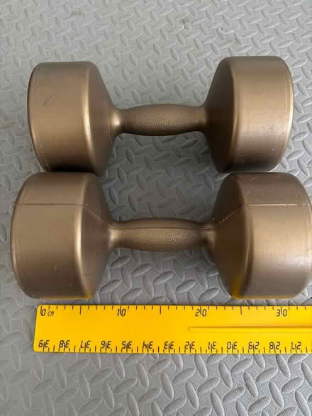 Photo of free 2x 5kg dumbbells (NW7) #1