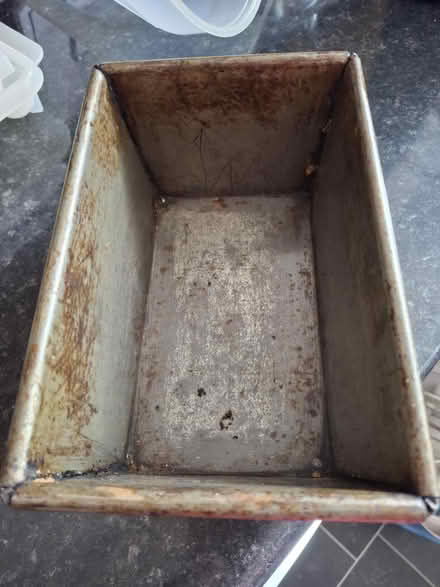 Photo of free Loaf Tin (Stantonbury, MK14) #1