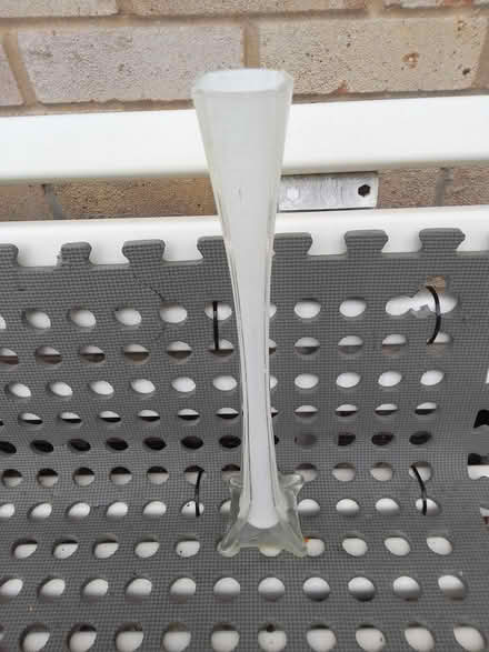 Photo of free White glass vase (Killamarsh S21) #1