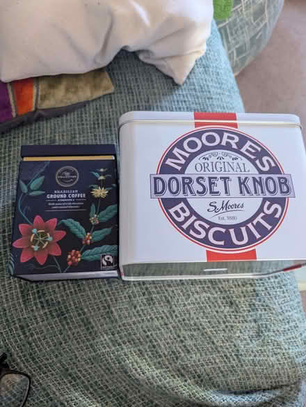 Photo of free Empty tins (Portchester PO16) #1