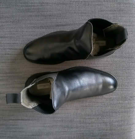 Photo of free Will's Vegan Shoes (Acton Town W3) #3