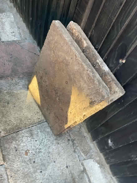 Photo of free x3 slabs (Morden SM4) #2