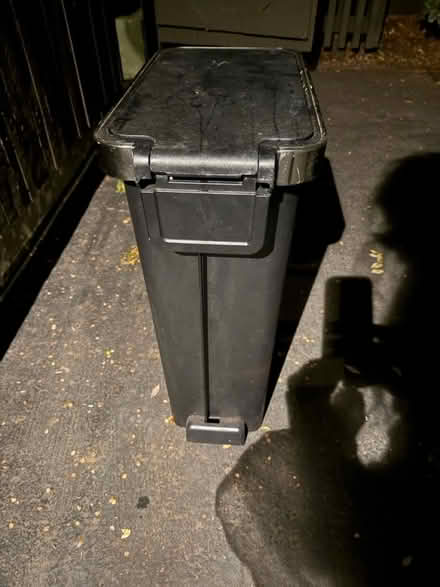 Photo of free Step-open trash can (1089 West Olive Avenue) #2