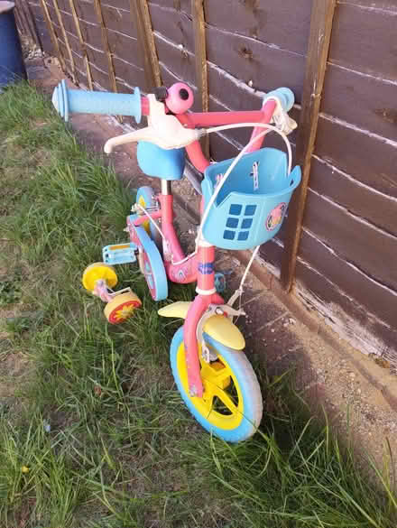 Photo of free Peppa Pig bike (Earley RG6) #2