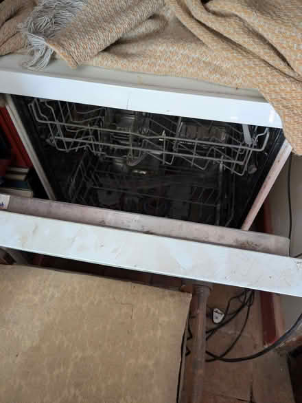 Photo of free Siemans Dishwasher (North Dorset District SP7) #3