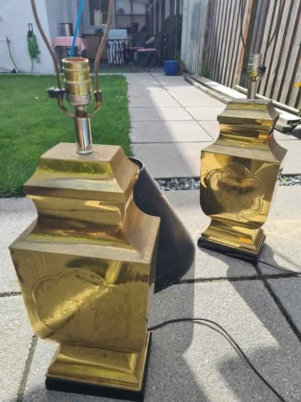 Photo of free 2 x Large lamps (Scotstoun G14) #3