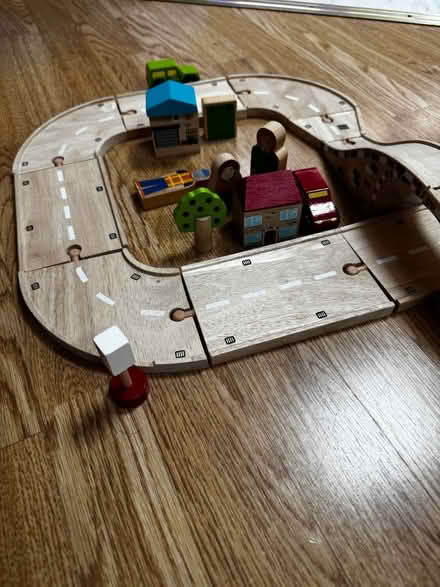 Photo of free Wooden city toy (Surrey Quays SE16) #2