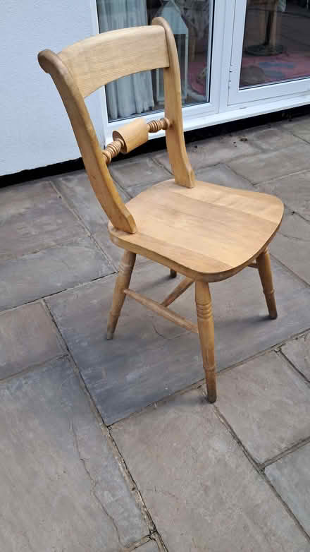 Photo of free Traditional Farmhouse style chair, without arms. (Enfield EN2) #3