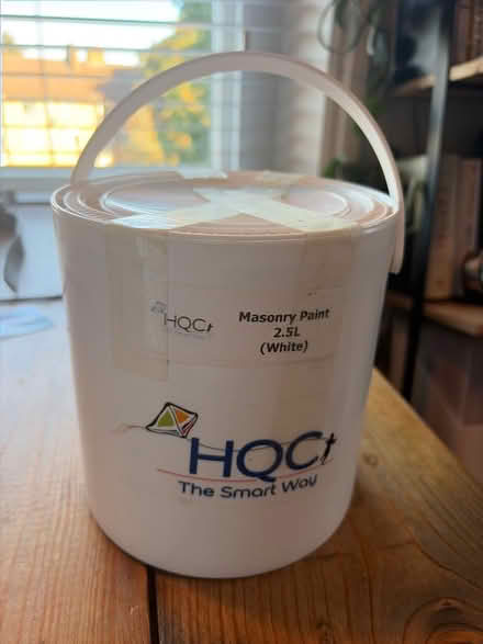 Photo of free 2.5 litres masonry paint (Greenwich SE13) #1